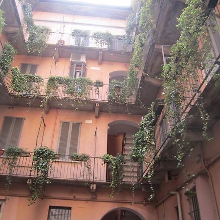 Charming And Elegant Apartment Historic Center Of Milano Exteriör bild